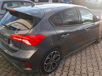 Gebraucht Ford Focus ST-Line 125 PS (91 kW) 2020 Grau Kleinwagen