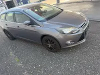 Begagnad Ford Focus Titanium 150 HK (110 kW) 2012 Brun Kombi