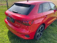 Gebraucht Audi A3 Ambiente 150 PS (110 kW) 2021 Rot Limousine