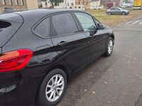 Gebraucht BMW 218 150 PS (110 kW) 2018 Schwarz Van / Kleinbus