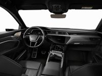 Gebraucht Audi Q8 e-tron S-Line 300 kW (408 PS) 2024 Ultrablau SUV