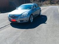 Gebraucht Opel Insignia 140 PS (102 kW) 2009 Silber Limousine
