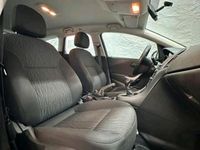 Gebraucht Opel Astra 110 PS (80 kW) 2014 Silber Kombi