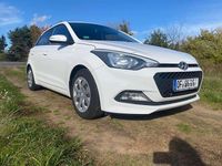 Gebraucht Hyundai i20 Active 75 PS (55 kW) 2017 Weiß Limousine