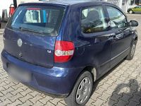 Gebraucht VW Fox 75 PS (55 kW) 2006 Blau Kleinwagen