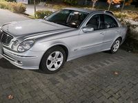 Usata Mercedes E280 236 CV (173 kW) 2006 Argento Berlina