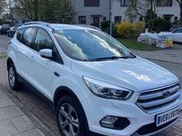 Gebraucht Ford Kuga Trend 175 PS (128 kW) 2019 Schwarz SUV