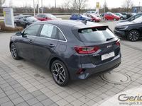 Gebraucht Kia Ceed Spirit 159 PS (116 kW) 2023 Pentametal metallic Kleinwagen