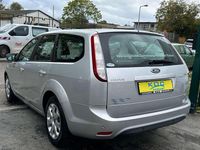 Gebraucht Ford Focus Style 110 PS (80 kW) 2010 Silber Kombi