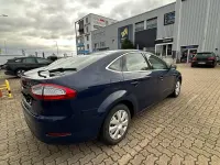 Gebraucht Ford Mondeo 163 PS (119 kW) 2011 Blau Limousine