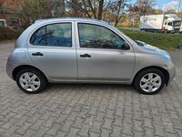Gebraucht Nissan Micra 65 PS (47 kW) 2004 Silber Kleinwagen