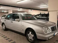 Gebraucht Mercedes E320 Avantgarde 224 PS (164 kW) 1998 Silber Limousine
