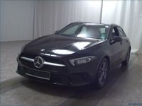 gebraucht Mercedes A180 d Style Navi LED MBUX RFK Shz AHK