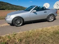 Gebraucht Mercedes SLK230 193 PS (141 kW) 1997 Silber Cabrio