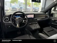 Gebraucht Mercedes V300 Avantgarde 237 PS (174 kW) 2025 Graphitgrau Van / Kleinbus