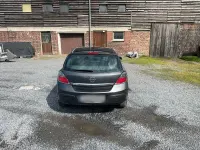 Second-hand Opel Astra 90 CP (66 kW) 2009 Negru Berlinǎ