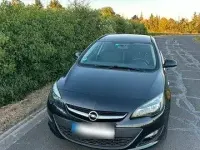Gebraucht Opel Astra Edition 110 PS (80 kW) 2015 Schwarz Kombi