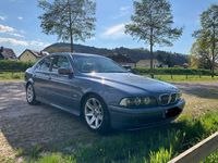 Second-hand BMW 525 163 CP (119 kW) 2002 Albastru Berlinǎ