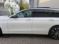 Gebraucht Mercedes E300 Night 320 PS (235 kW) 2022 Weiß Kombi