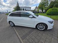 Gebraucht Mercedes B180 116 PS (85 kW) 2019 Weiß Van / Kleinbus