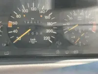 Gebraucht Mercedes 230 136 PS (100 kW) 1985 Blau Limousine