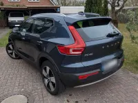 Gebraucht Volvo XC40 Momentum 163 PS (119 kW) 2021 Blau SUV