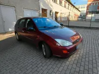 Gebraucht Ford Focus 90 PS (66 kW) 2001 Rot Kleinwagen