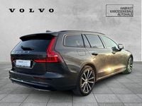 Gebraucht Volvo V60 Plus 398 PS (292 kW) 2022 Platinum grey / metallic Kombi