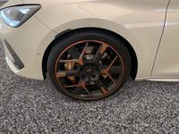 Gebraucht Cupra Leon VZ 300 PS (220 kW) 2025 Taigagrau metallic Limousine