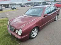 Gebraucht Mercedes E270 Avantgarde 170 PS (125 kW) 2001 Andere farben Limousine