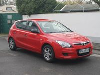 Gebraucht Hyundai i30 Classic 109 PS (80 kW) 2008 Rot Limousine