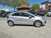 Gebraucht Kia Rio Edition 7 109 PS (80 kW) 2014 Silber Kleinwagen