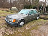 Gebraucht Mercedes E230 132 PS (97 kW) 1989 Grau Limousine