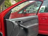 Gebraucht Ford Focus 105 PS (77 kW) 2002 Rot Kleinwagen