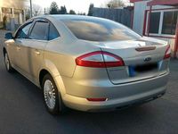 Gebraucht Ford Mondeo 140 PS (102 kW) 2009 Beige Limousine