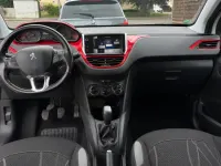 Gebraucht Peugeot 208 68 PS (50 kW) 2013 Weiß Kleinwagen