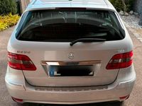 Gebraucht Mercedes B200 198 PS (145 kW) 2009 Silber Van / Kleinbus