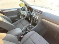 Gebraucht VW Golf VI 105 PS (77 kW) 2012 Weiß Kleinwagen