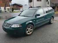Käytetty VW Passat Basis 131 HP (96 kW) 2001 Vihreä Farmari