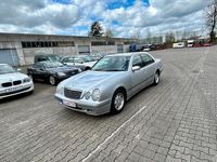 Gebraucht Mercedes E240 Classic 170 PS (125 kW) 2000 Silber Limousine
