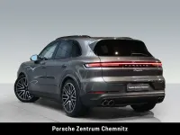 Używany Porsche Cayenne 470 KM (345 kW) 2024 Szary SUV