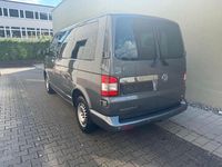 Gebraucht VW Caravelle 140 PS (102 kW) 2012 Grau Van