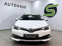 Gebraucht Toyota Auris Hybrid Executive 99 PS (72 kW) 2016 Super white 2 Kombi