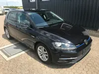 Gebraucht VW Golf VII Comfortline 131 PS (96 kW) 2019 Deep black Limousine