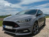 Gebraucht Ford Focus ST 185 PS (136 kW) 2014 Grau Limousine