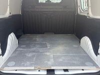 Gebraucht Peugeot Partner 131 PS (96 kW) 2019 Weiß Van / Kleinbus