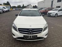 Gebraucht Mercedes A200 156 PS (114 kW) 2015 Calcitweiss  unilack Limousine