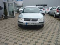 Gebraucht VW Passat Trendline 131 PS (96 kW) 2002 Blau Limousine