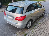 Gebraucht Mercedes B180 122 PS (89 kW) 2014 Silber Kleinwagen