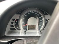 Gebraucht VW Fox 60 PS (44 kW) 2006 Grau Kleinwagen